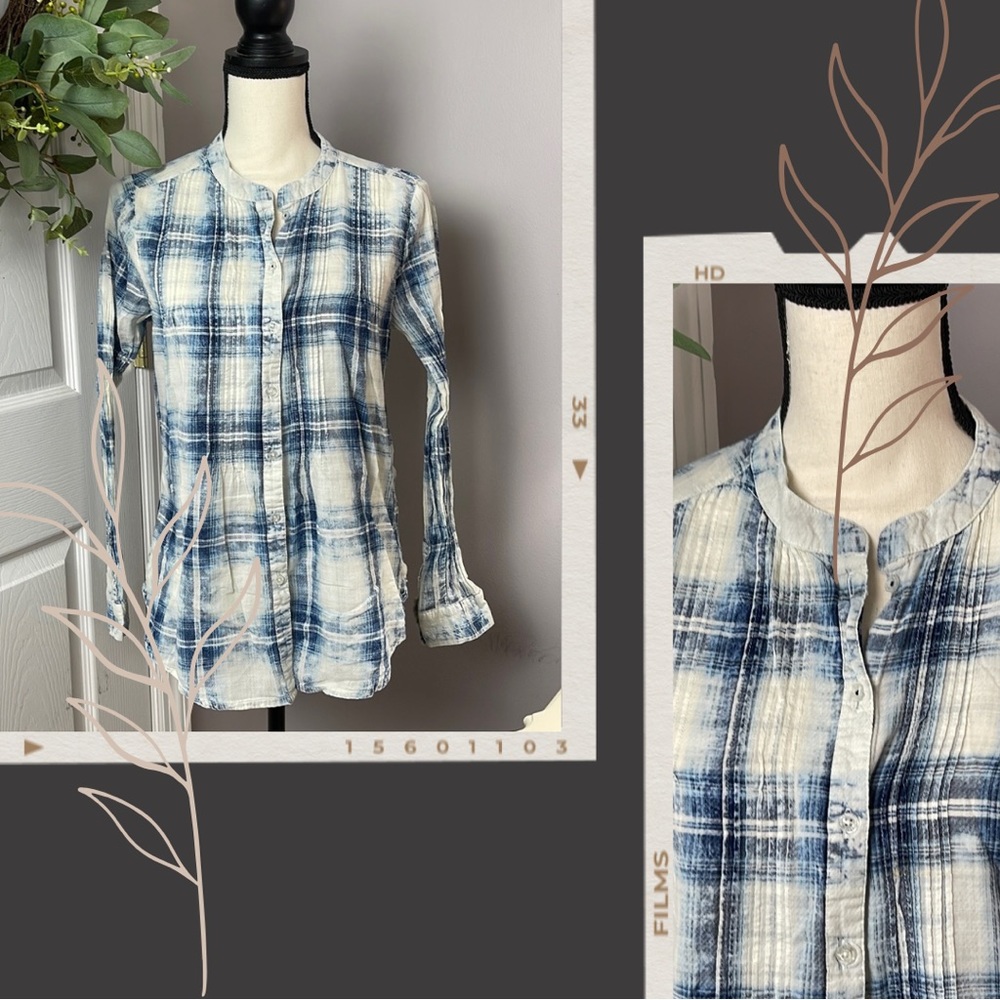Max Jeans Blue Plaid Button Down Long Sleeve Top